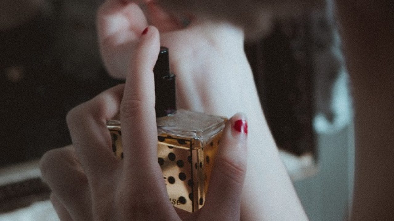 posso portare il profumo nel bagaglio a mano